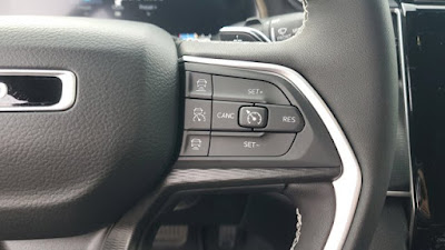 2025 Jeep Grand Cherokee Laredo X