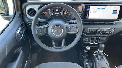 2025 Jeep Gladiator Sport S