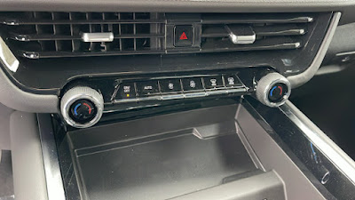 2025 Chevrolet Suburban LS