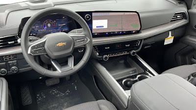 2025 Chevrolet Suburban LS
