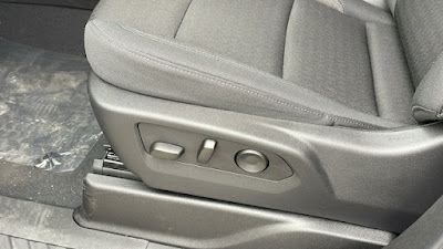 2025 Chevrolet Suburban LS