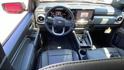 2025 Chevrolet Colorado 2WD LT