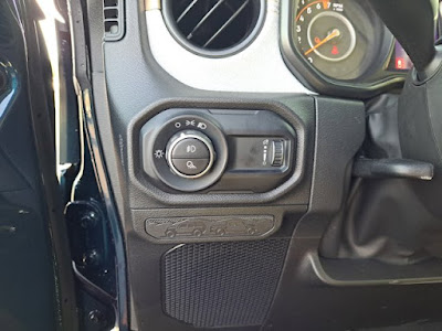 2025 Jeep Gladiator Nighthawk