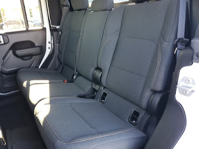 2025 Jeep Gladiator Sport S