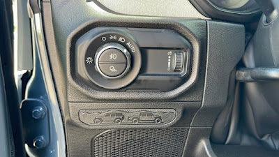 2025 Jeep Gladiator Sport S
