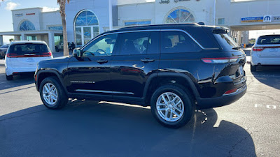 2025 Jeep Grand Cherokee Laredo X
