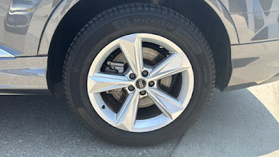 2021 Audi Q7 Premium Plus