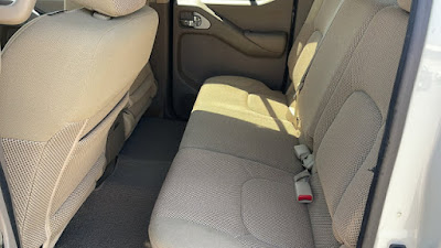 2015 Nissan Frontier SV