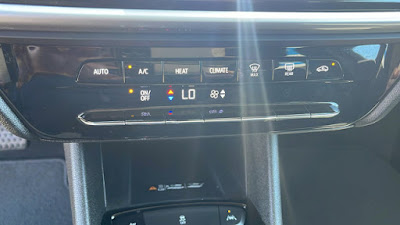 2022 Chevrolet Bolt EUV LT