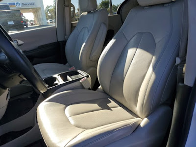 2018 Chrysler Pacifica Hybrid Touring L