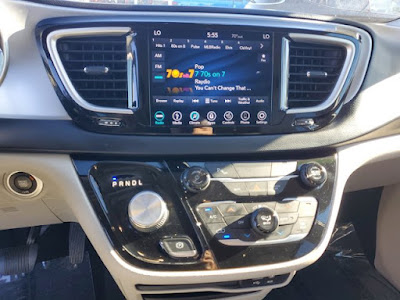 2018 Chrysler Pacifica Hybrid Touring L