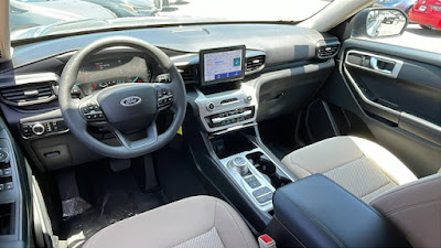 2024 Ford Explorer Base
