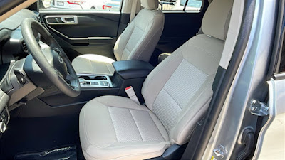 2024 Ford Explorer Base