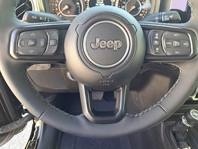 2025 Jeep Gladiator Sport S