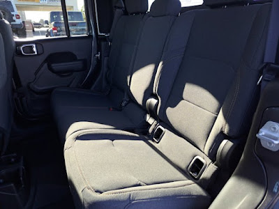 2025 Jeep Gladiator Sport S
