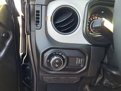 2025 Jeep Gladiator Sport S