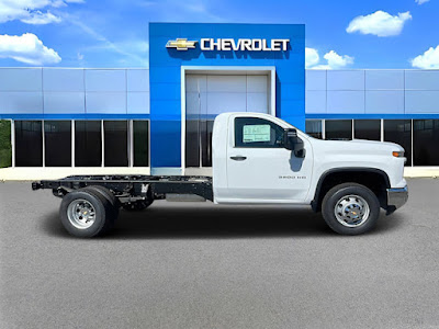 2025 Chevrolet Silverado 3500HD CC Work Truck