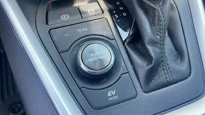 2022 Toyota RAV4 Hybrid XSE