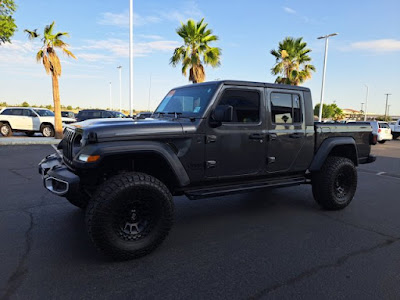 2023 Jeep Gladiator Sport