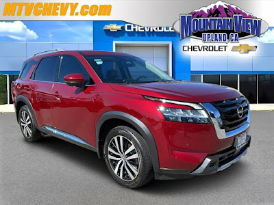 2023 Nissan Pathfinder Platinum