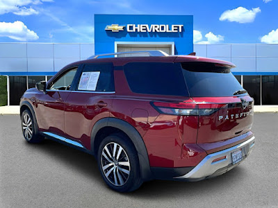 2023 Nissan Pathfinder Platinum