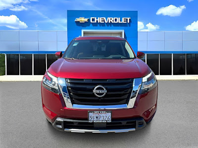 2023 Nissan Pathfinder Platinum