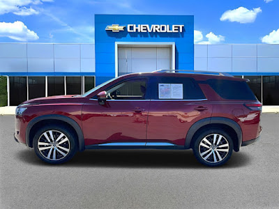 2023 Nissan Pathfinder Platinum