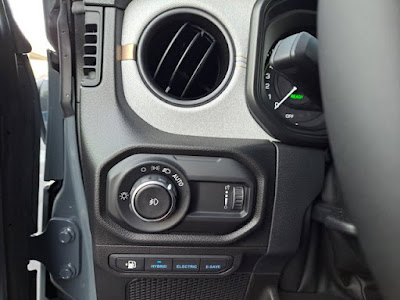 2025 Jeep Wrangler 4xe Willys