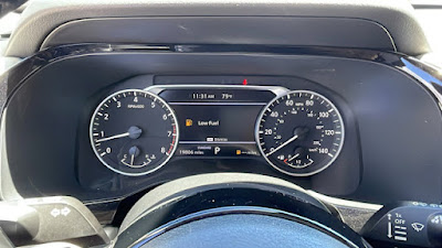 2023 Nissan Pathfinder SV