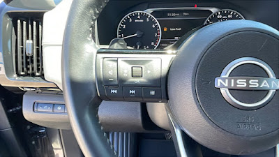 2023 Nissan Pathfinder SV