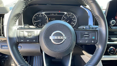 2023 Nissan Pathfinder SV