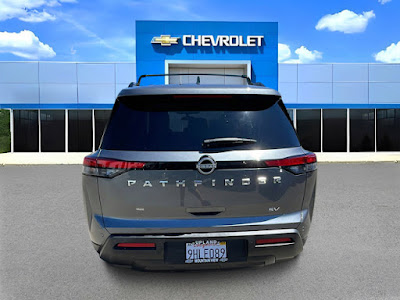 2023 Nissan Pathfinder SV
