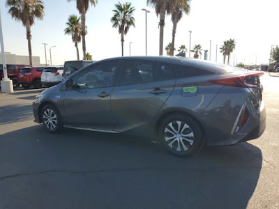 2021 Toyota Prius Prime LE