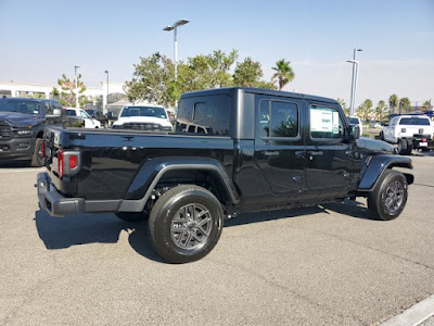 2025 Jeep Gladiator Sport S