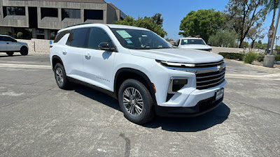 2026 Chevrolet Traverse FWD LT