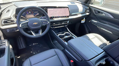 2026 Chevrolet Traverse FWD LT