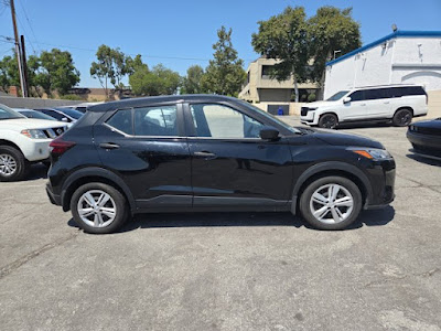 2023 Nissan Kicks S