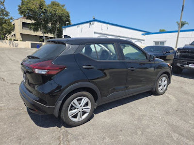 2023 Nissan Kicks S