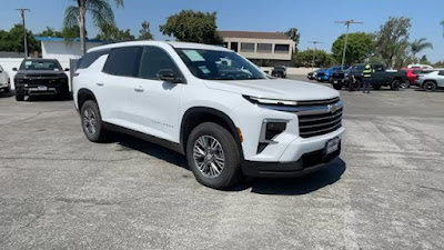 2026 Chevrolet Traverse FWD LT