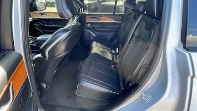 2022 Jeep Grand Cherokee Summit Reserve