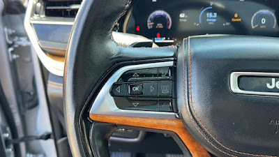 2022 Jeep Grand Cherokee Summit Reserve