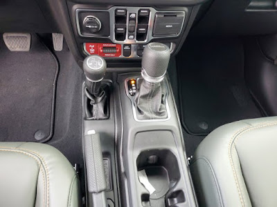 2025 Jeep Gladiator Mojave X