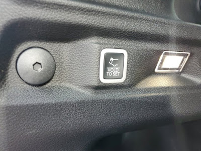 2025 Jeep Grand Cherokee L Laredo X