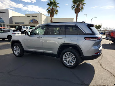 2025 Jeep Grand Cherokee Laredo X