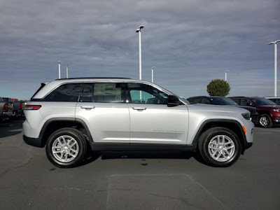 2025 Jeep Grand Cherokee Laredo X