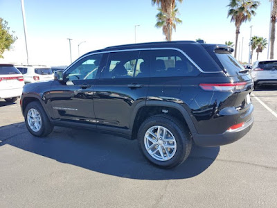 2025 Jeep Grand Cherokee Laredo X