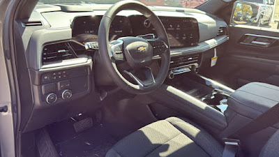 2025 Chevrolet Tahoe LS