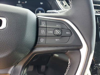 2025 Jeep Grand Cherokee L Laredo X