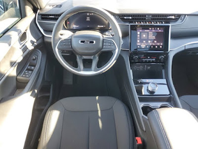 2025 Jeep Grand Cherokee L Laredo X