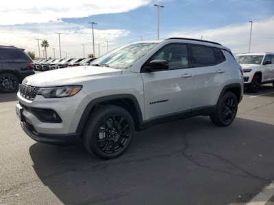 2026 Jeep Compass Latitude Altitude